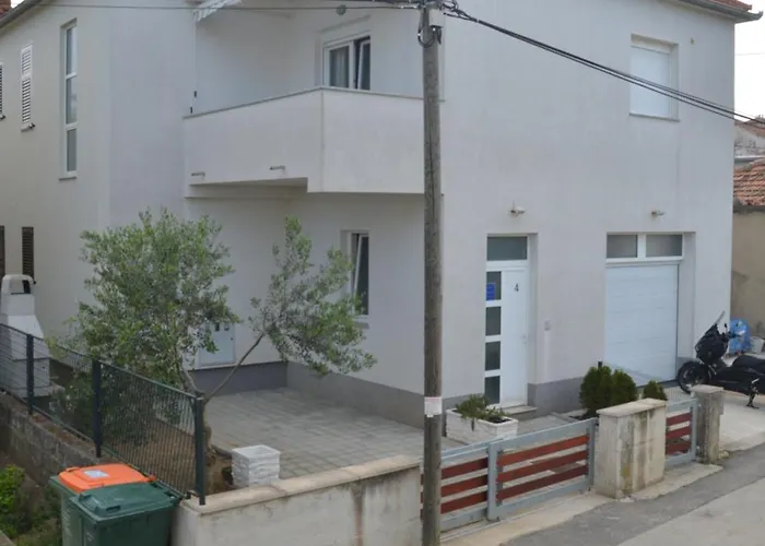 Lb Punta Bajlo 公寓